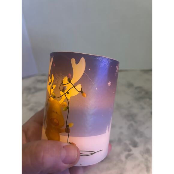 EverLAST Candle Holiday Winter Battery Operated Flickering Led Candle DecoGLOW - Picture 6 of 10